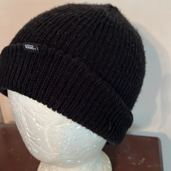 (2) Vans Knit Caps - Picture 7 of 10